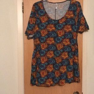 LuLaRoe 2x Perfect T